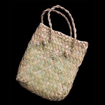 Knotched Pounamu Hei Toki, handcrafted pendant-1